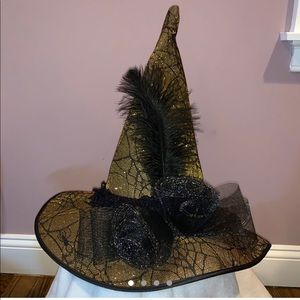 Halloween / gold and black witch hat